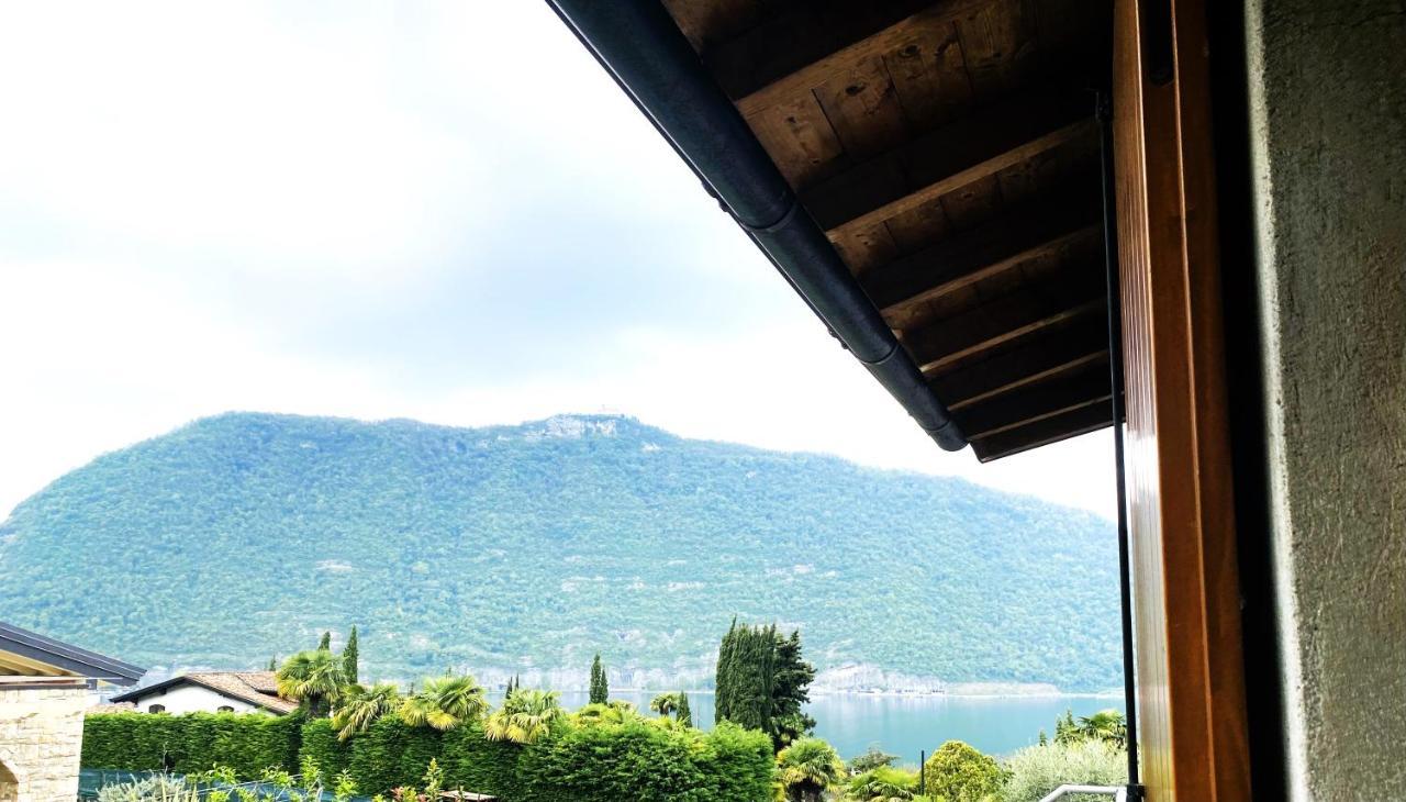 Vela Di Soleville Camere Con E Senza Vista Lago Con Ristorante & Pizzeria Sale Marasino Extérieur photo
